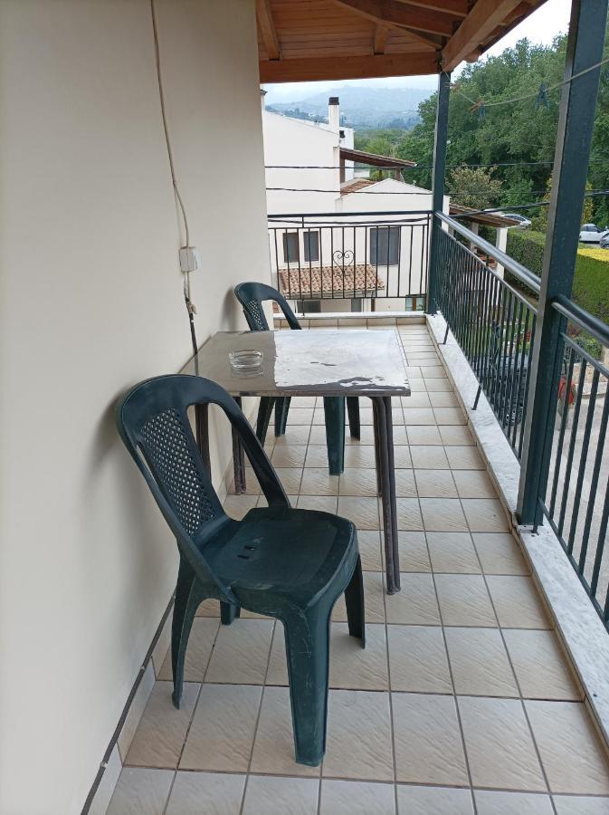 Teo'S 2 Persons Studio Deluxe B2 Patras Exterior foto